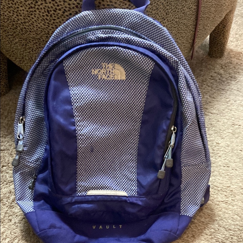The North Face Men's Navy and Gray Backpack